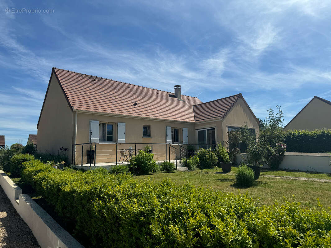 Pavillon de plain pied avec grand terrain à Coutarnoux (89440) au prix de 184 575 € F.A.I. - photo 6
