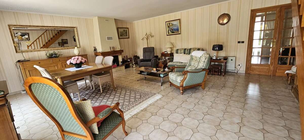 Maison à LA FERTE-ALAIS