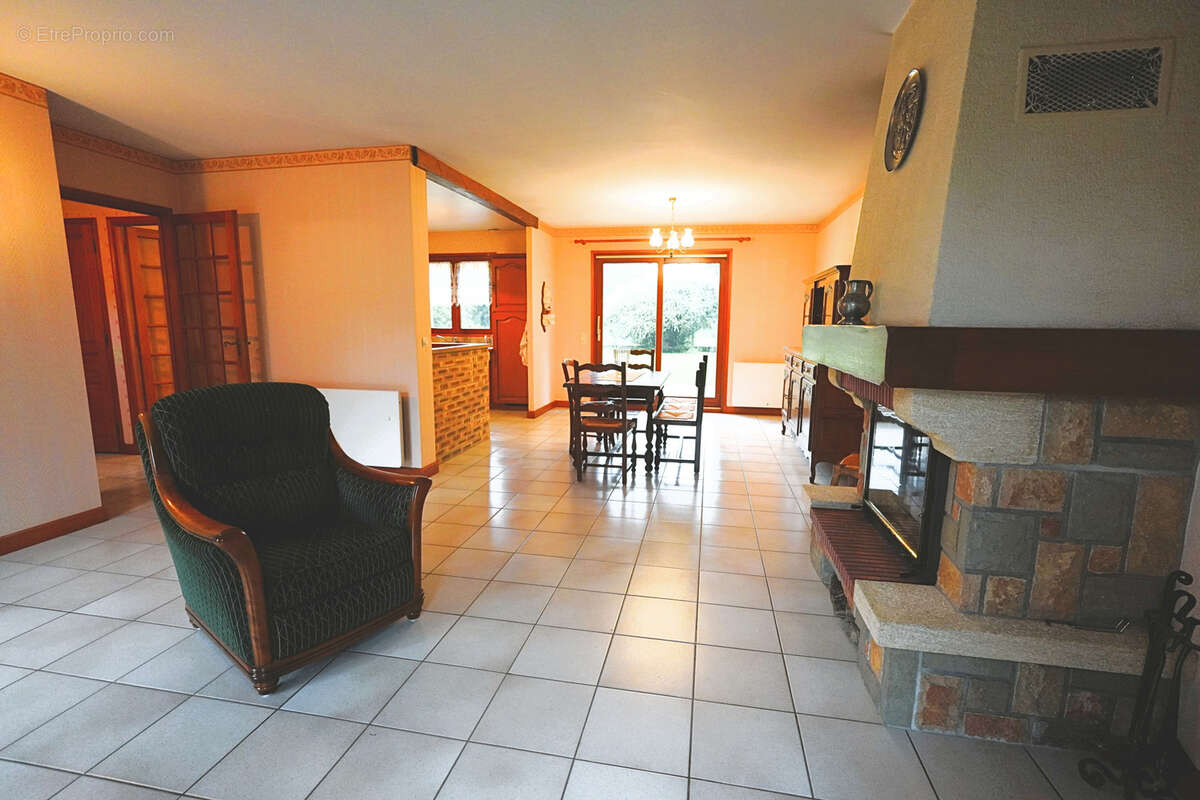 Maison à CHEROY