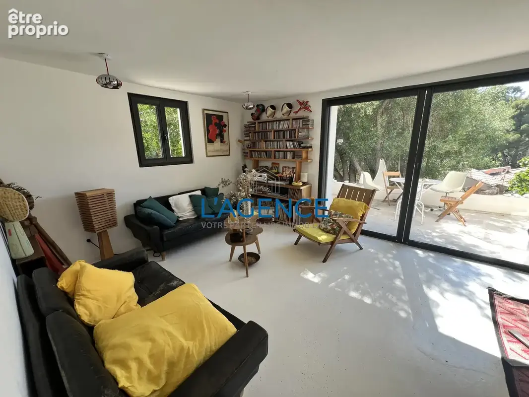 Proche centre et en pleine nature charmante villa de 110m2 sur 716m2 de terrain - photo 3