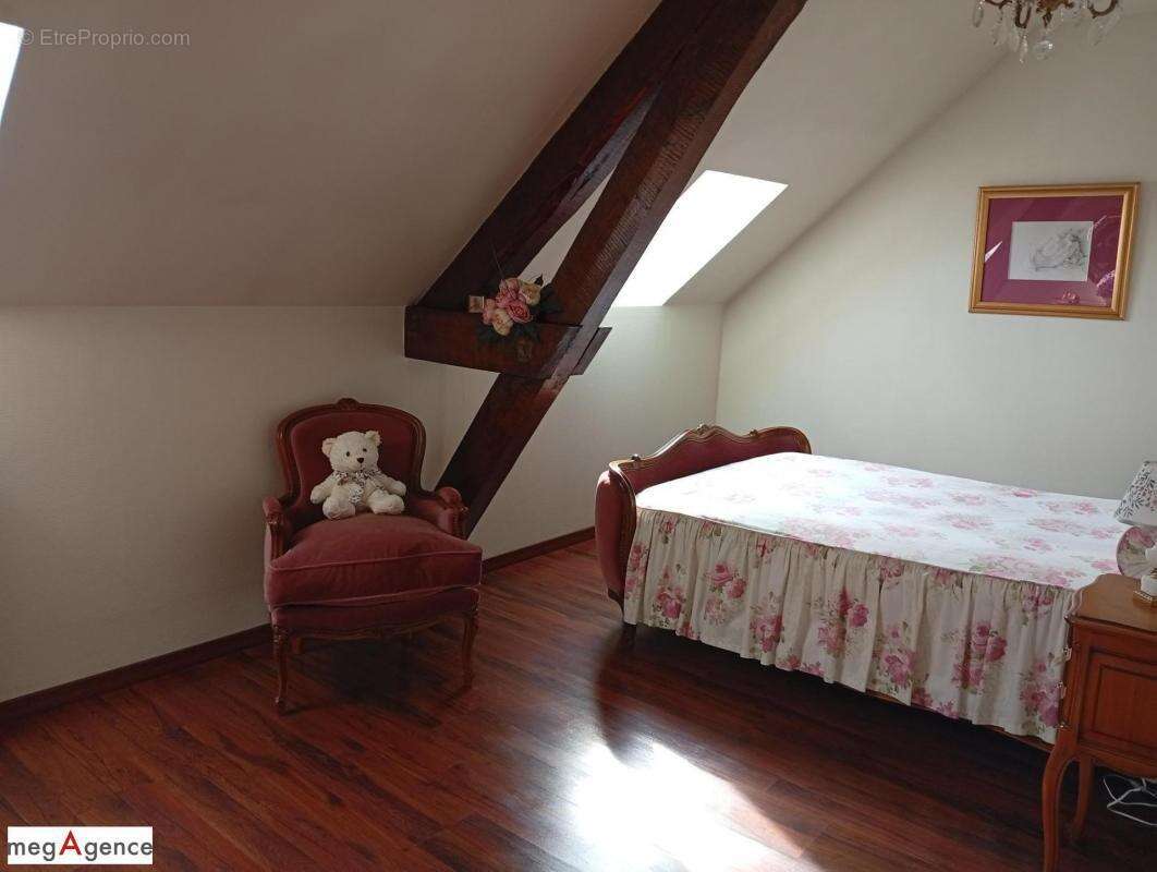 Maison à VARENNES-SUR-ALLIER