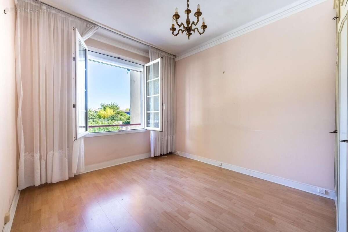 Photo 7 - Maison à ISSY-LES-MOULINEAUX