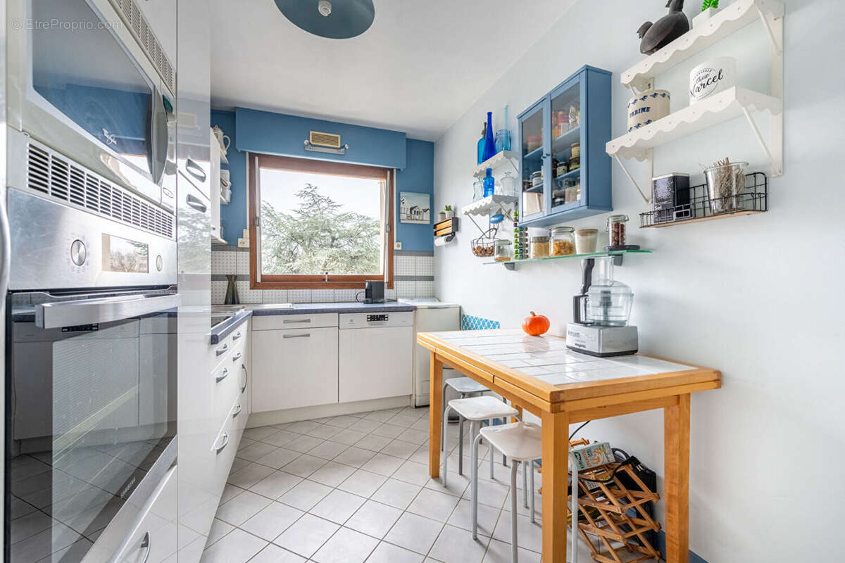 Appartement à MONTROUGE