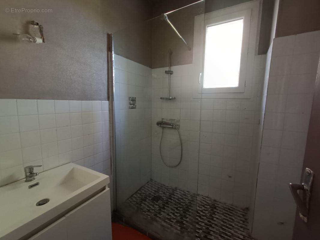 Maison 95 m² à Odos  - photo 4