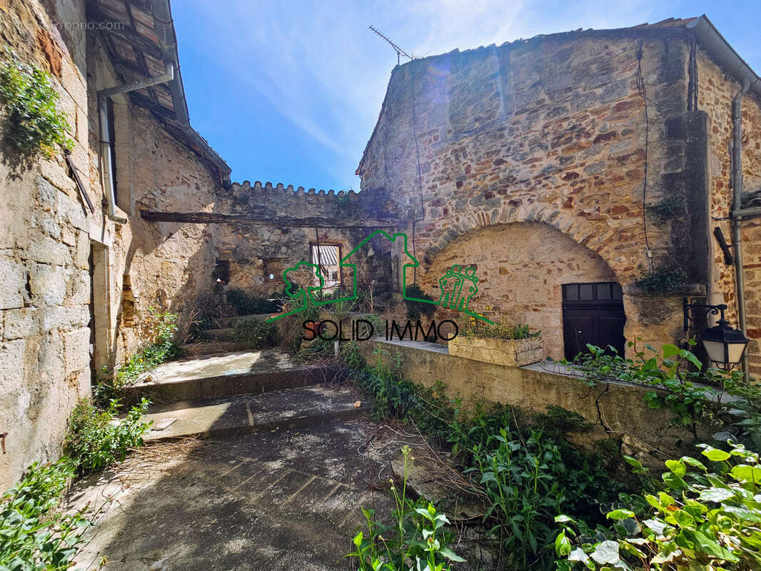 Appartement à VINEZAC