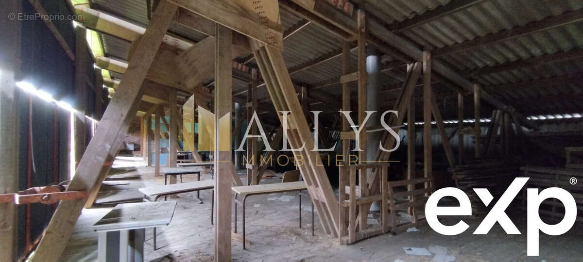 Commerce à RADEPONT