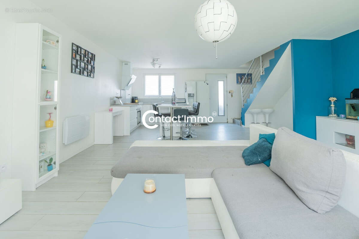 Maison 106 m² à Lezoux  - photo 2