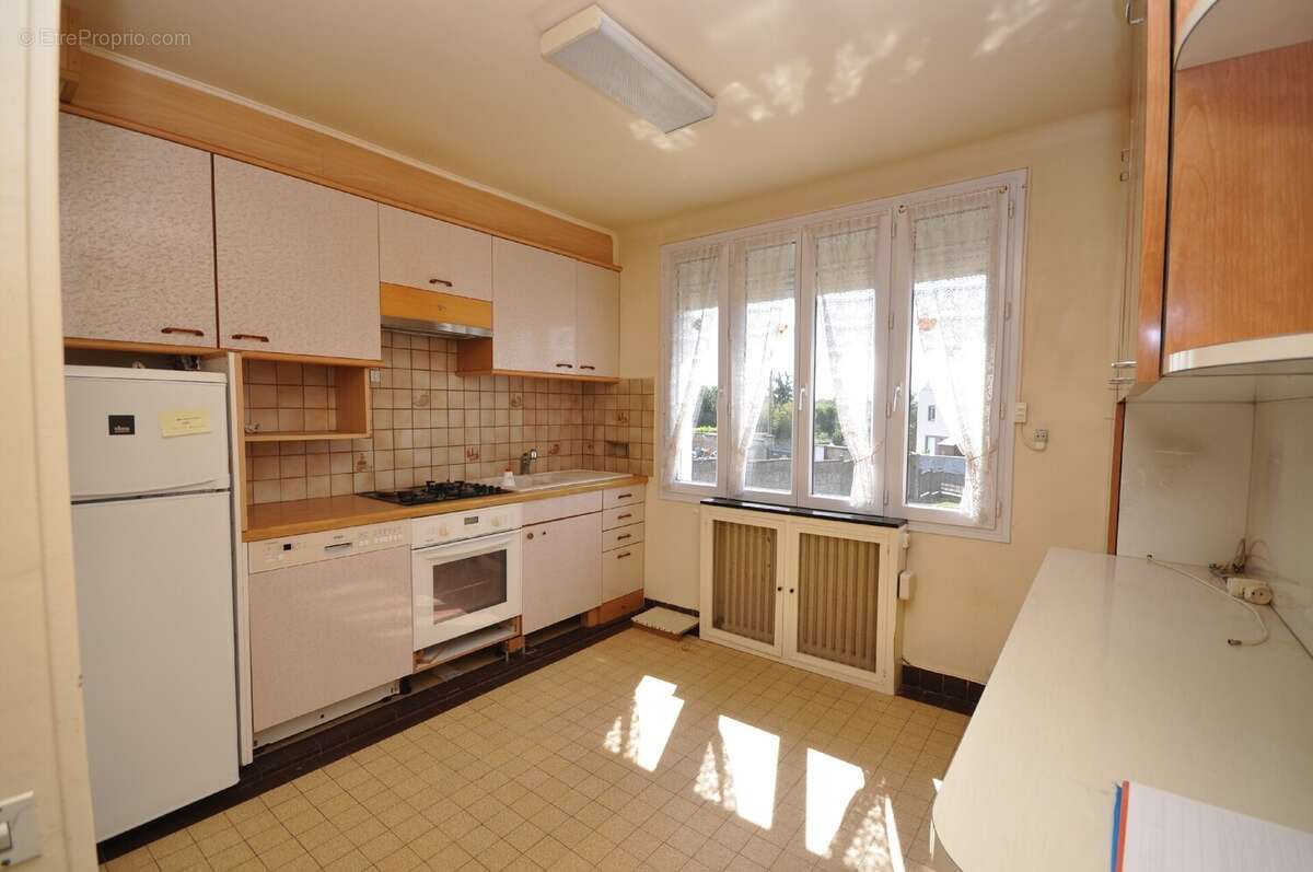 Maison à BRUYERES-LE-CHATEL
