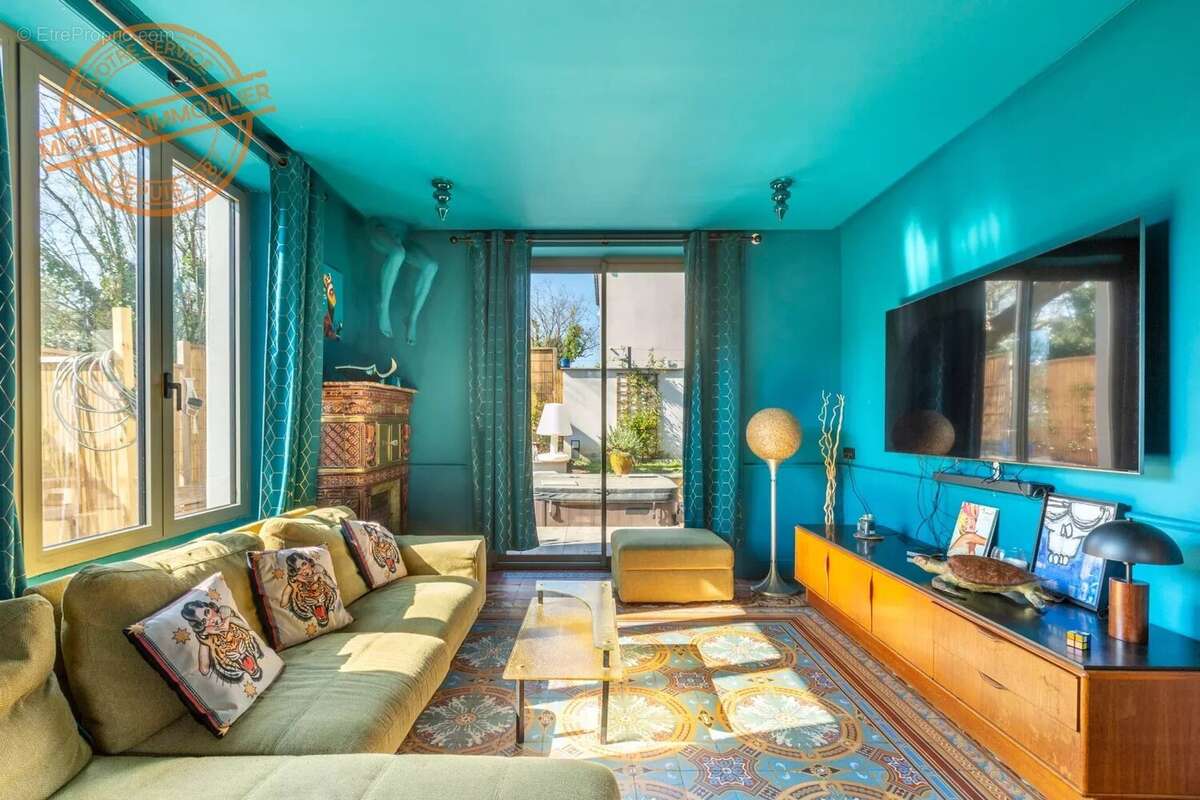 Maison à CHAMPAGNE-AU-MONT-D&#039;OR