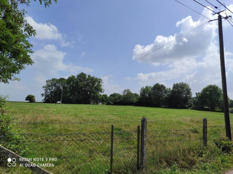 Terrain à CONDE-SUR-RISLE