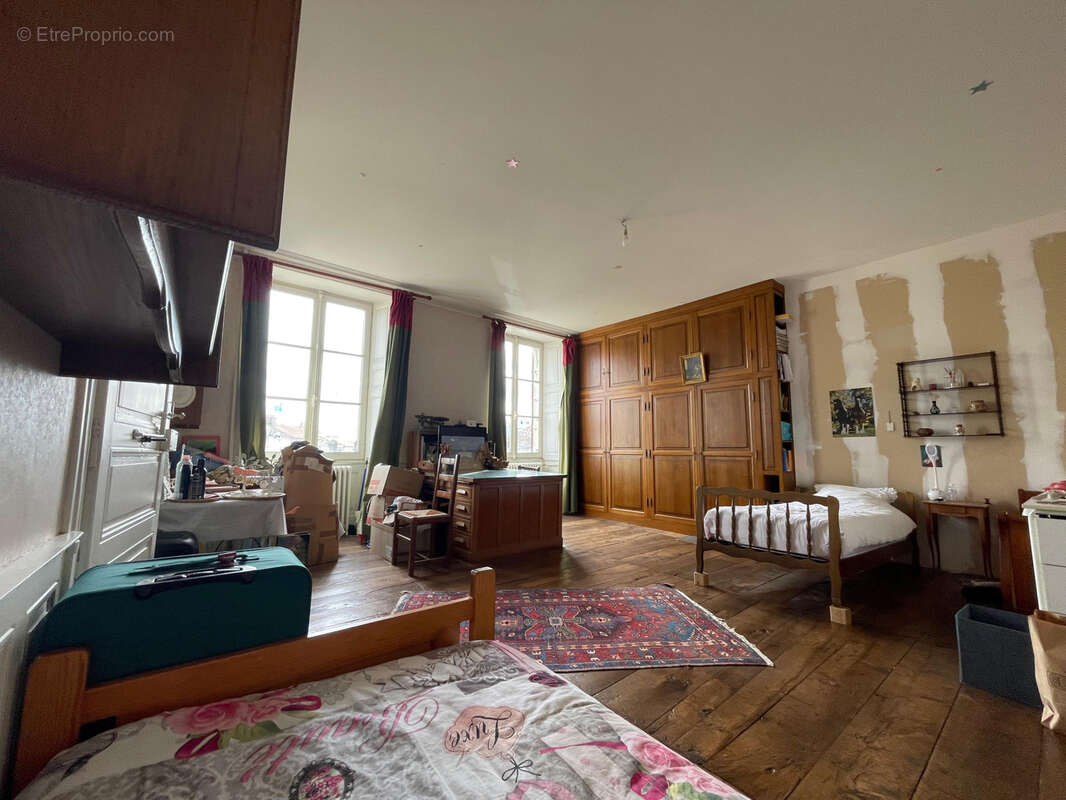 Maison à CEAUX-EN-COUHE
