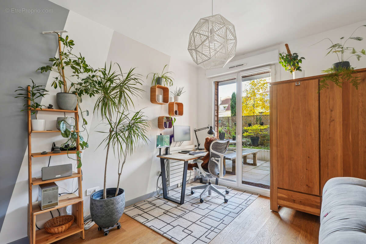 Appartement à MONTROUGE