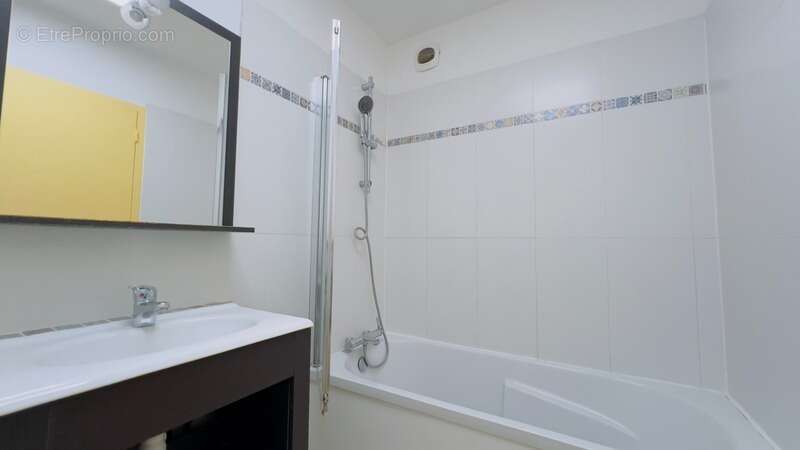 Quimper Ouest - Appartement T4 de 78 m² habitable - 1 loggia - Une terrasse - Cave - photo 3