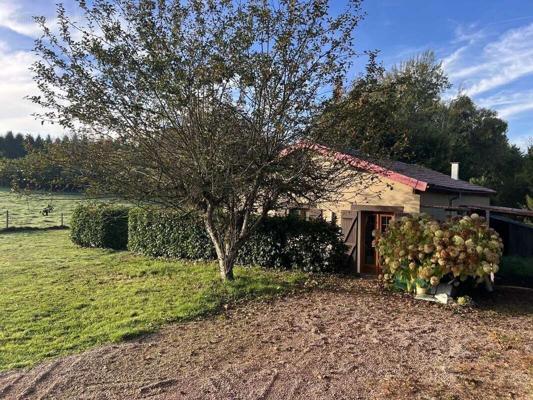 Maison à CHAMPNIERS-ET-REILHAC