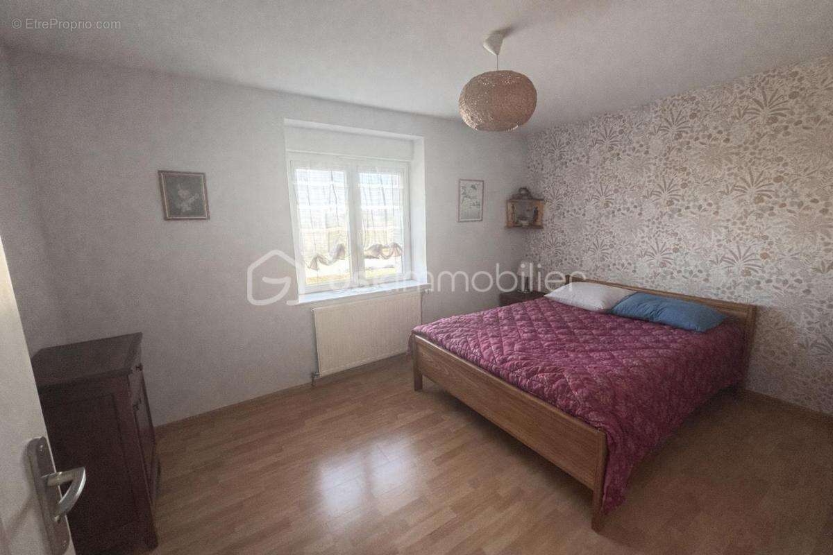  Propriété d’exception aux portes de Sonzay – Charme, volumes et potentiel unique  - photo 9