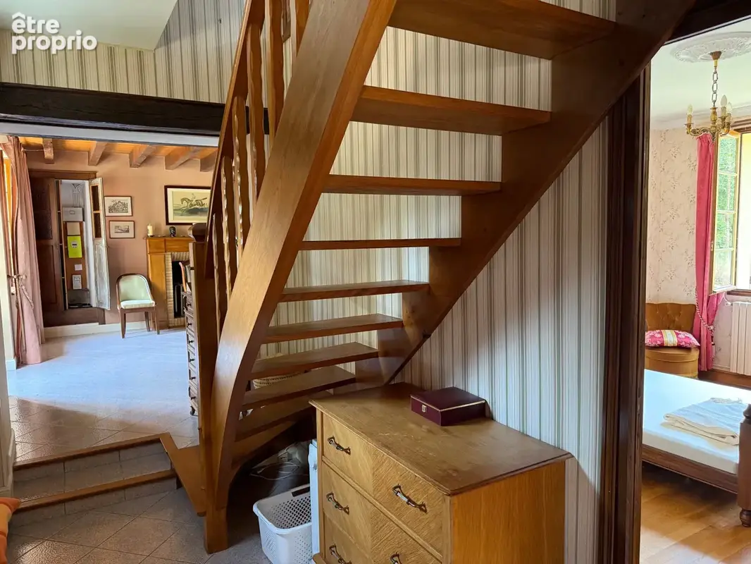 Maison 154 m² à Saint-Denis-De-Jouhet  - photo 5