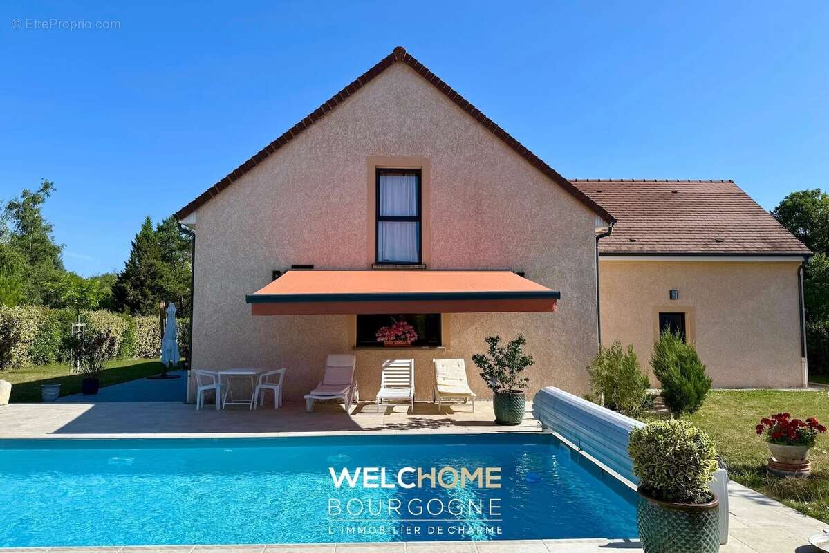 Maison à DRACY-LE-FORT