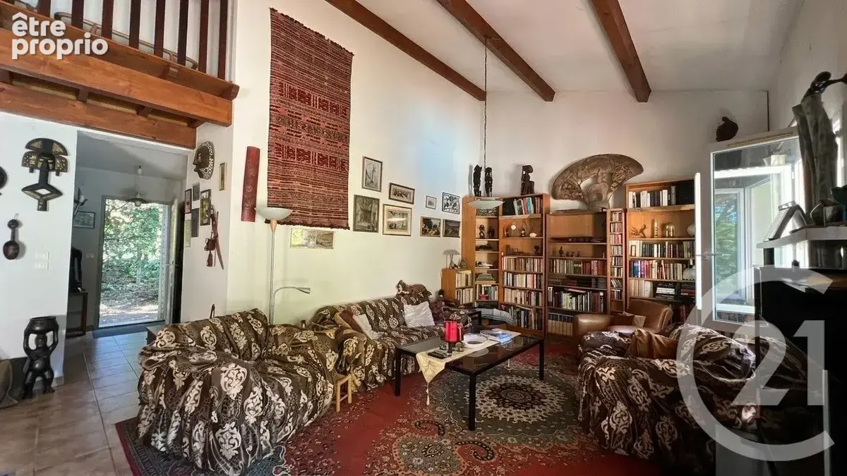 Maison 7 pièces 196 m² à vendre à Saint-Quentin-La-Poterie (30700) - photo 5