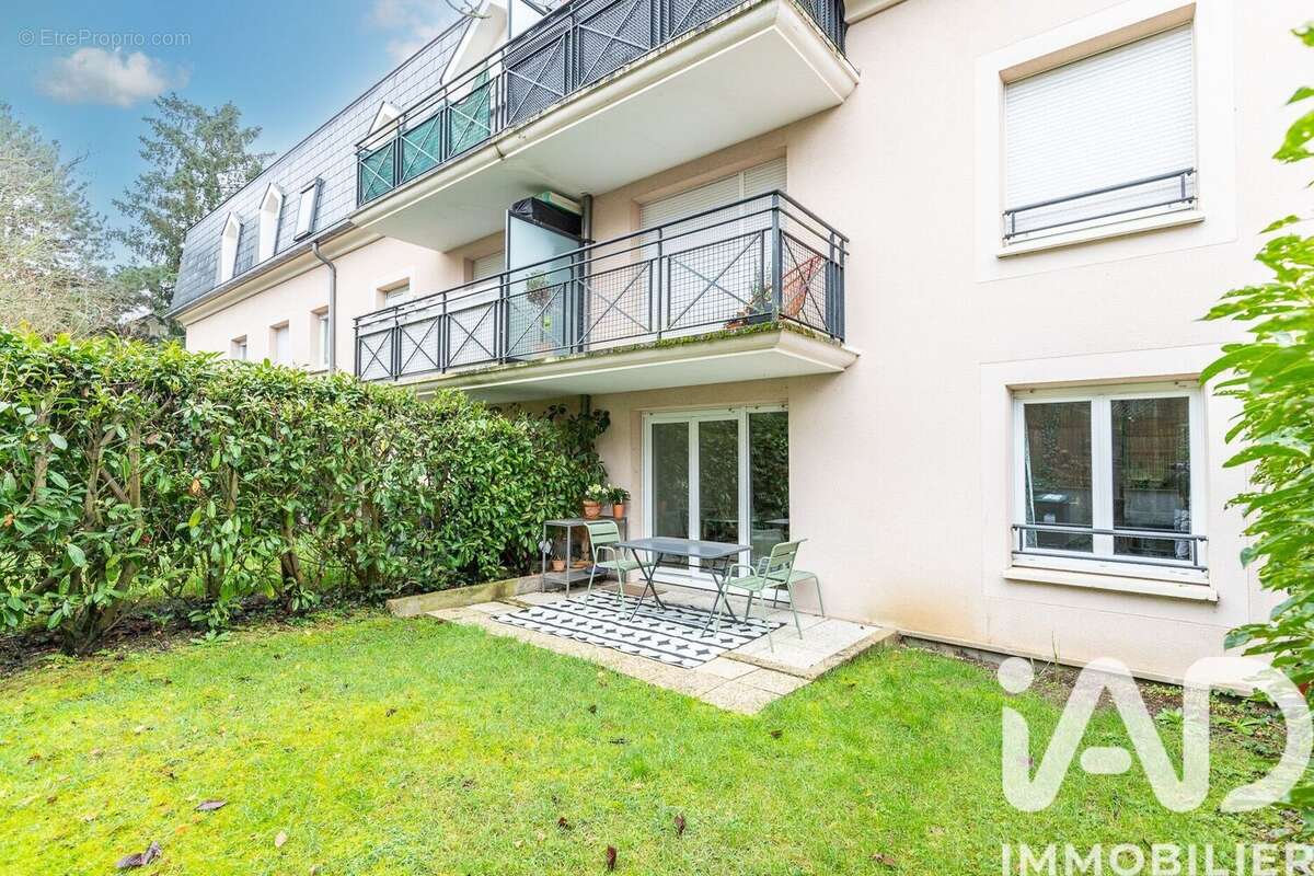 Photo 8 - Appartement à VILLEBON-SUR-YVETTE