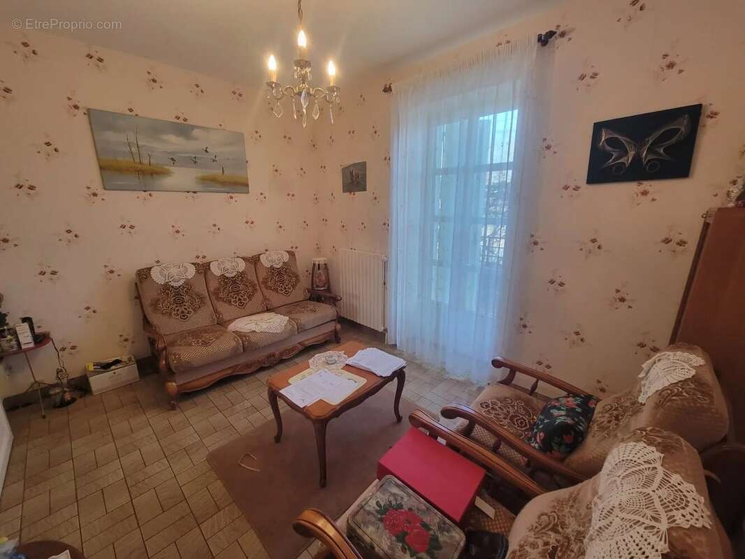 Maison à CHALLUY