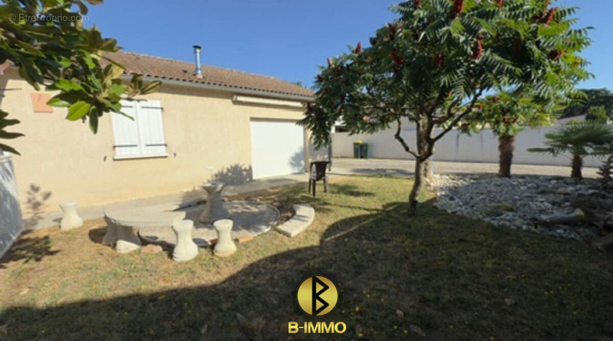 Maison à ROUSSILLON