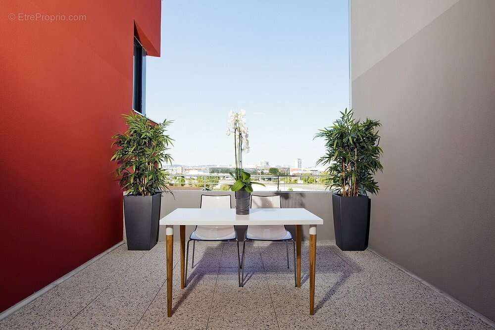 Appartement à NANTERRE