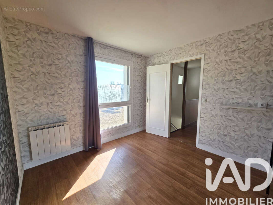 Photo 7 - Appartement à MENNECY