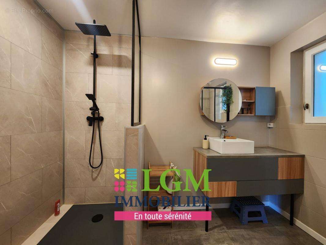 Maison à BOISSET-ET-GAUJAC