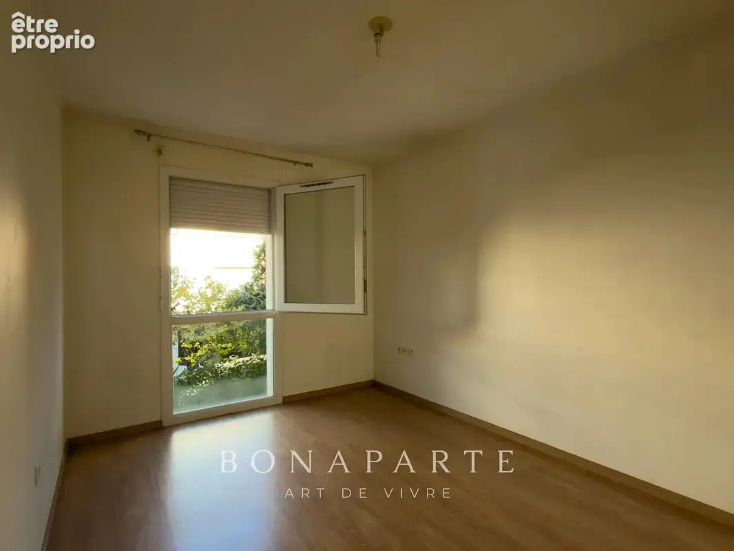 Quartier chartrons - appartement t3 avec terrasse et garage privatif - photo 5