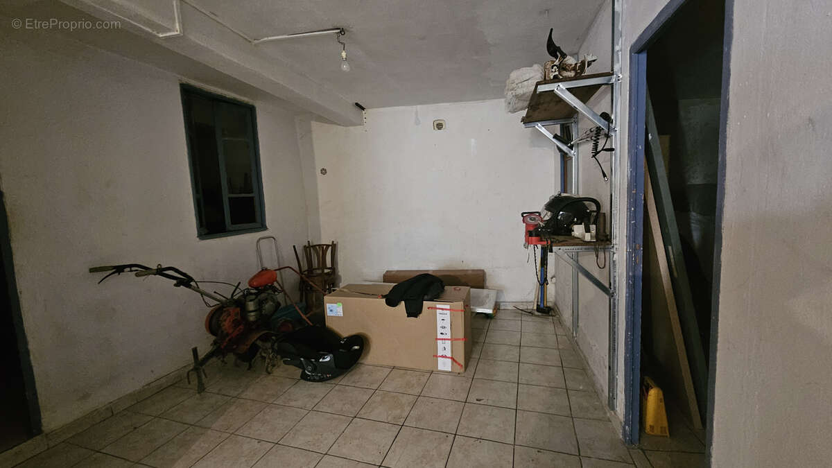 Parking à MORMOIRON