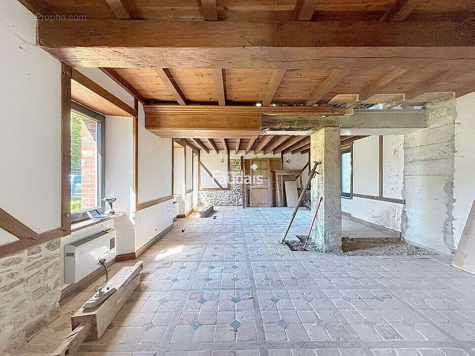 Maison 80 m² à Le Dezert  - photo 8