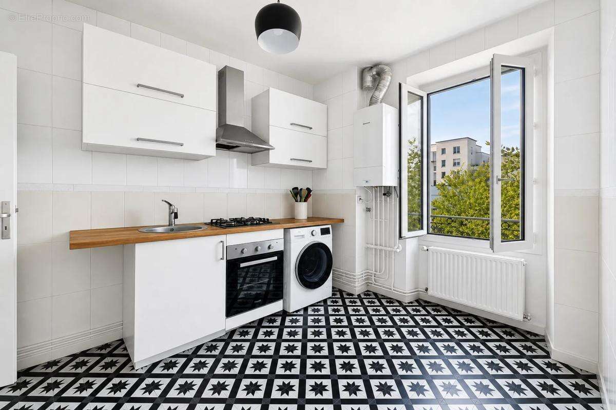 Appartement à STAINS