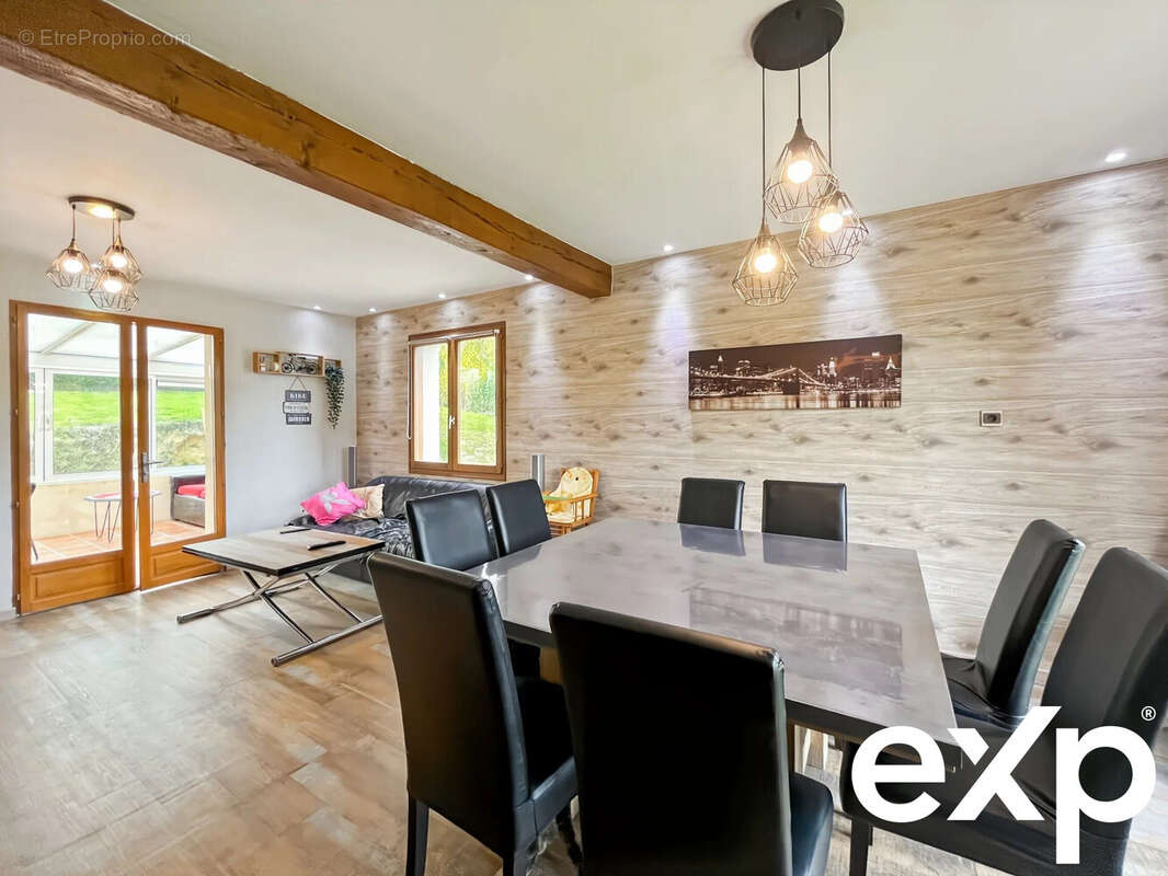 Maison à NEUFCHATEL-EN-BRAY