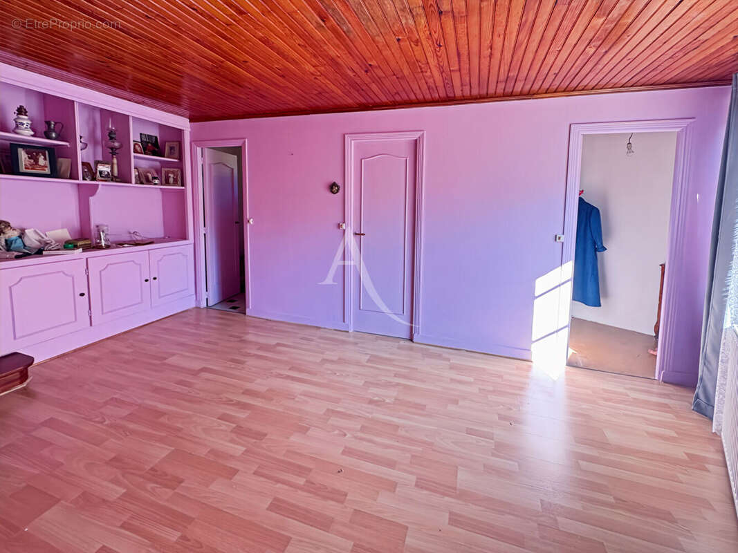 Maison à PUY-L&#039;EVEQUE