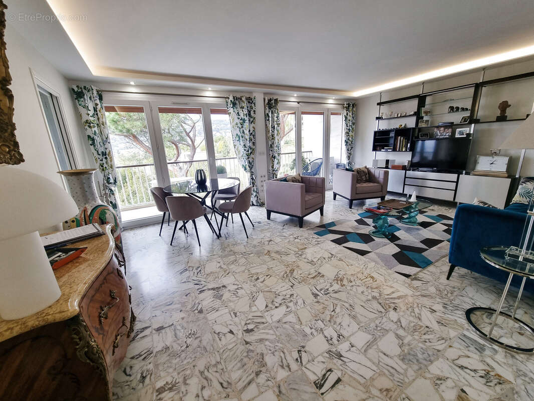 Cannes basse californie t3/t4 de 94m2 terrasses sud 40m2 garage cave - photo 13