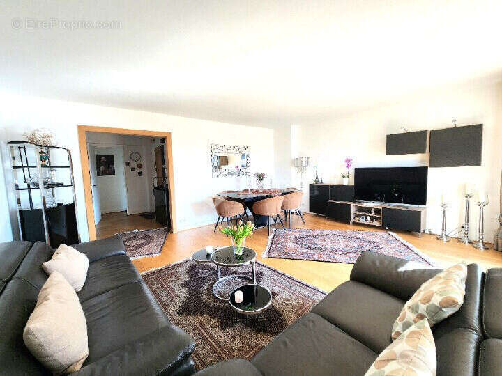 Appartement à SAINT-MAUR-DES-FOSSES