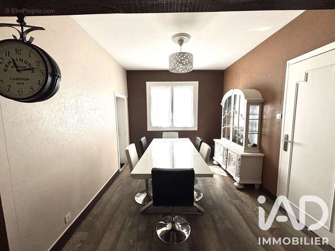 Maison 93 m² à Bassillac  - photo 7