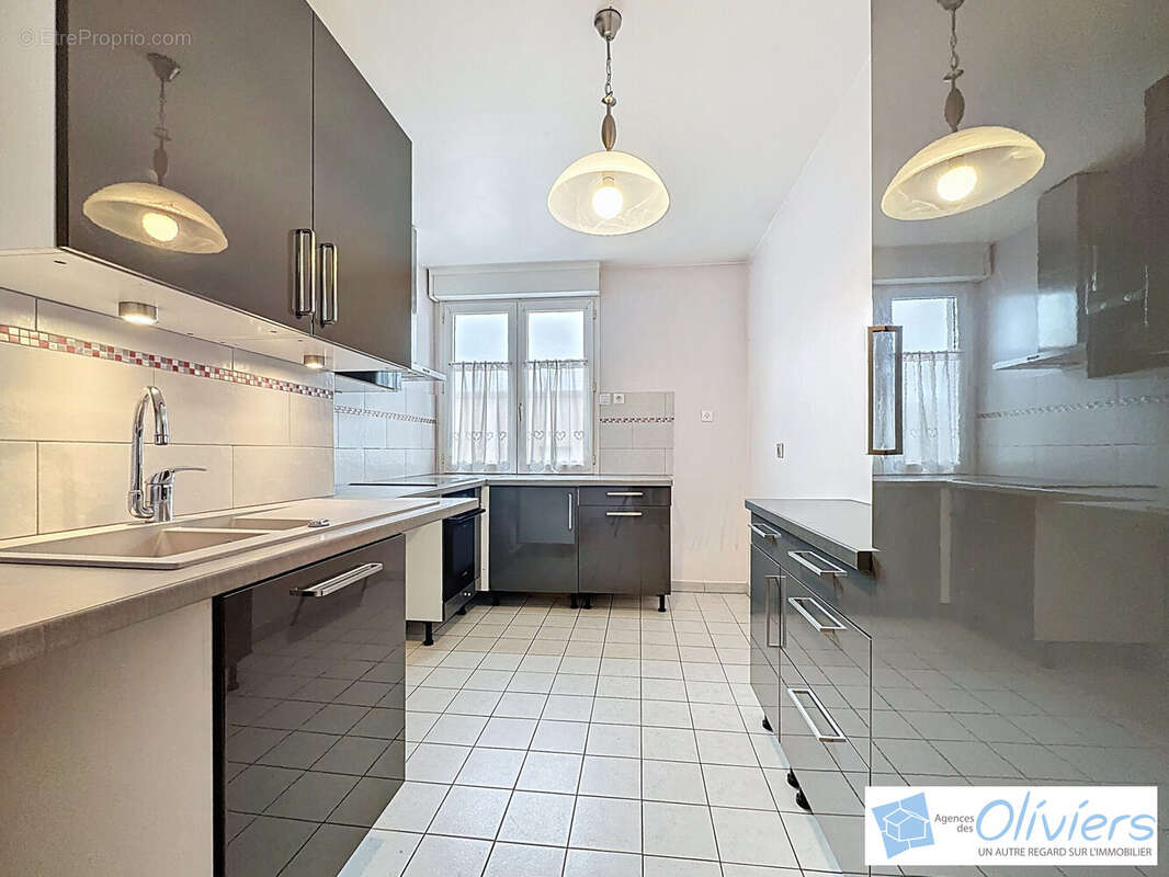 Appartement à MONTIGNY-LE-BRETONNEUX