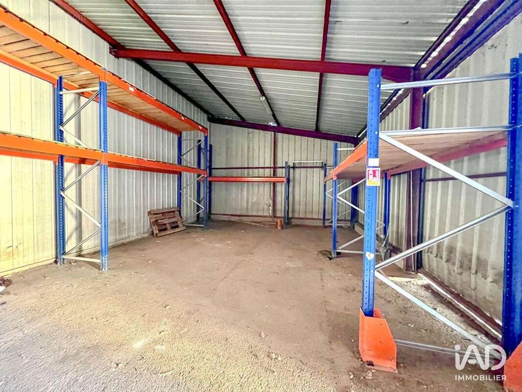 Photo 3 - Commerce à FREJUS