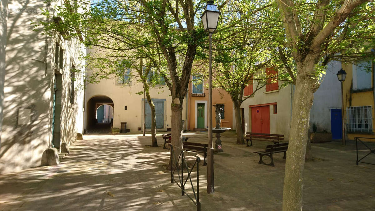 Parking à CARCASSONNE
