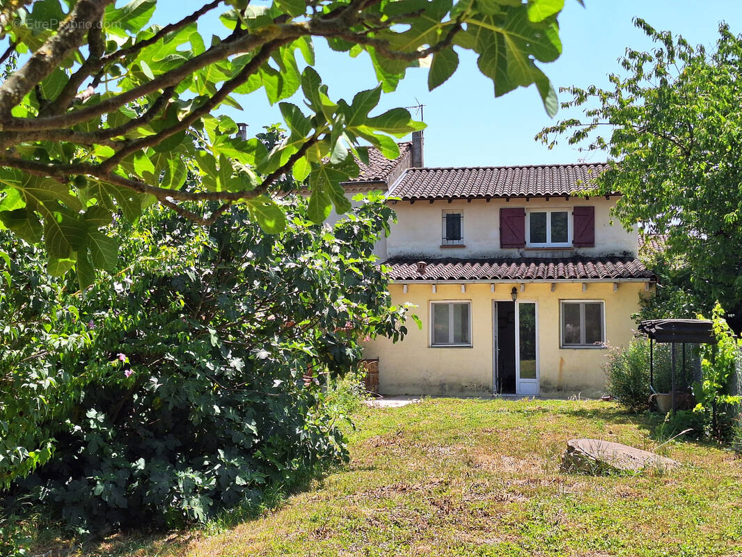 Maison à SOUAL