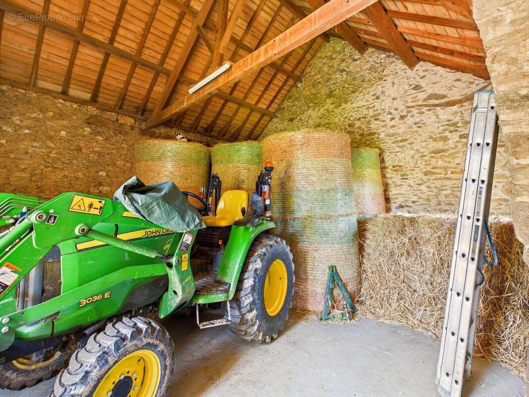 Maison à LA SALVETAT-PEYRALES