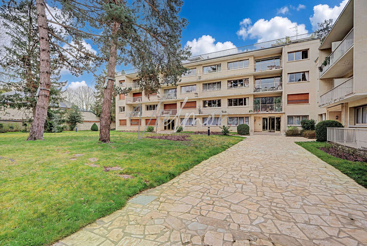 Appartement à MAISONS-LAFFITTE
