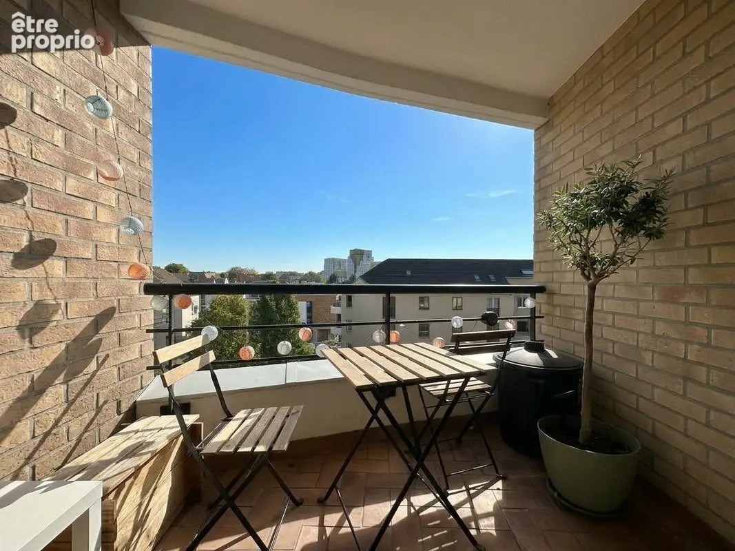 Photo Appartement à Evry au prix de 169 000€