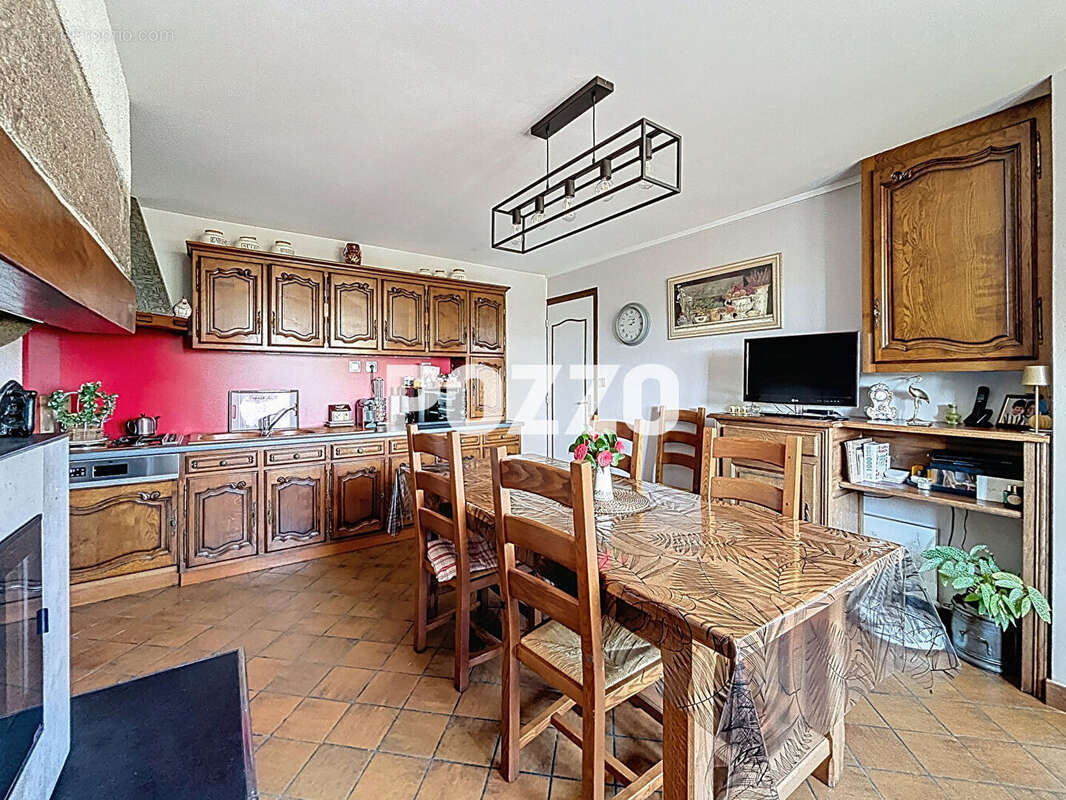 Maison à LANDELLES-ET-COUPIGNY