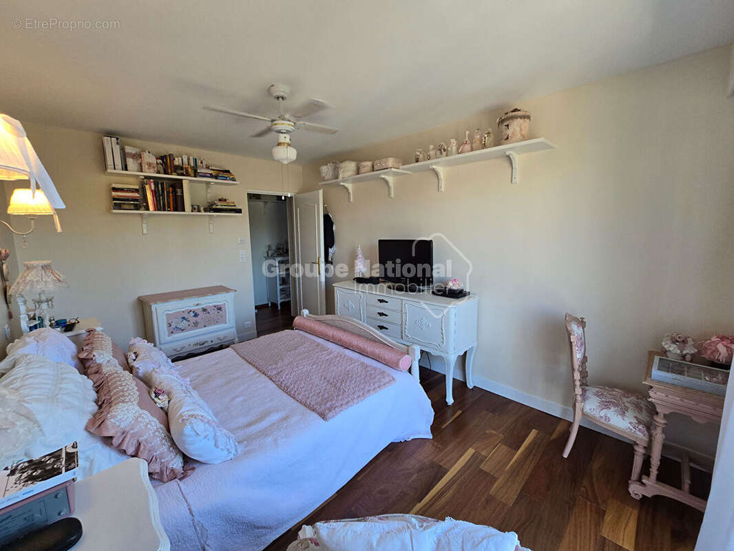 Appartement à VERSAILLES