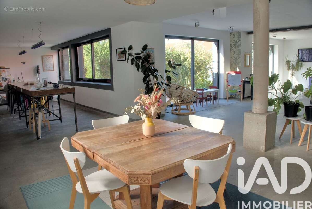 Maison 315 m² à Nantes  - photo 2