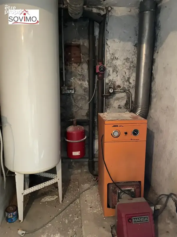 Maison de ville à rénover : jardin, garage et beau potentiel - photo 28