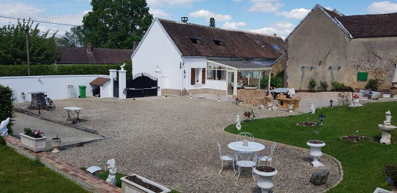 Maison à ARCES-DILO