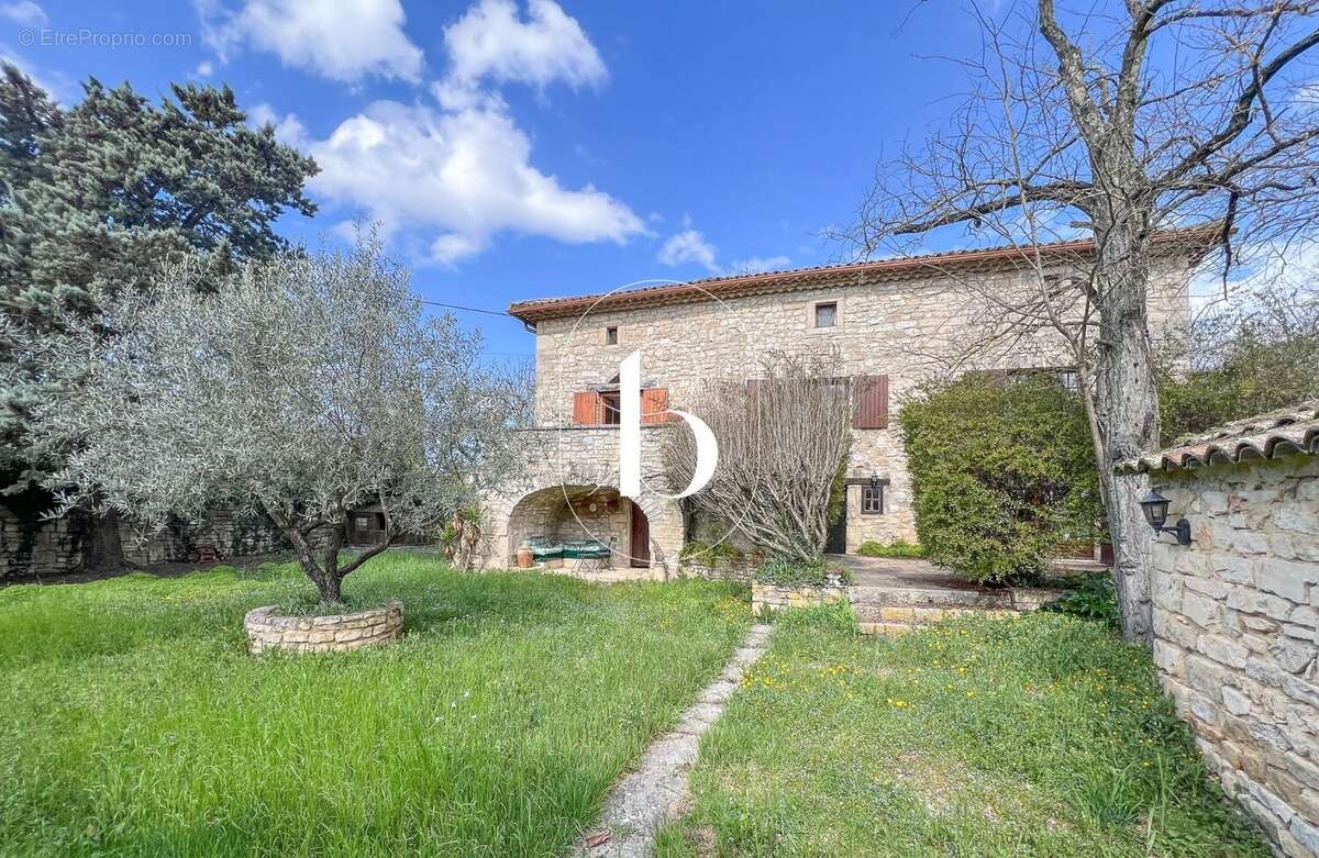 Maison à GOUDARGUES